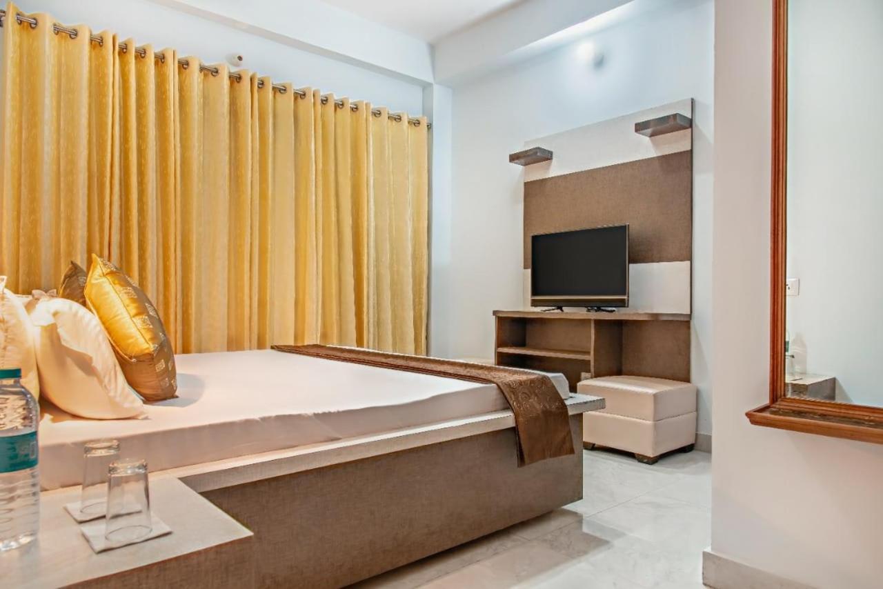 Himalyan Basera I Pvt Balcony I Serviced Apt I By Exotic Stays Kasauli Buitenkant foto